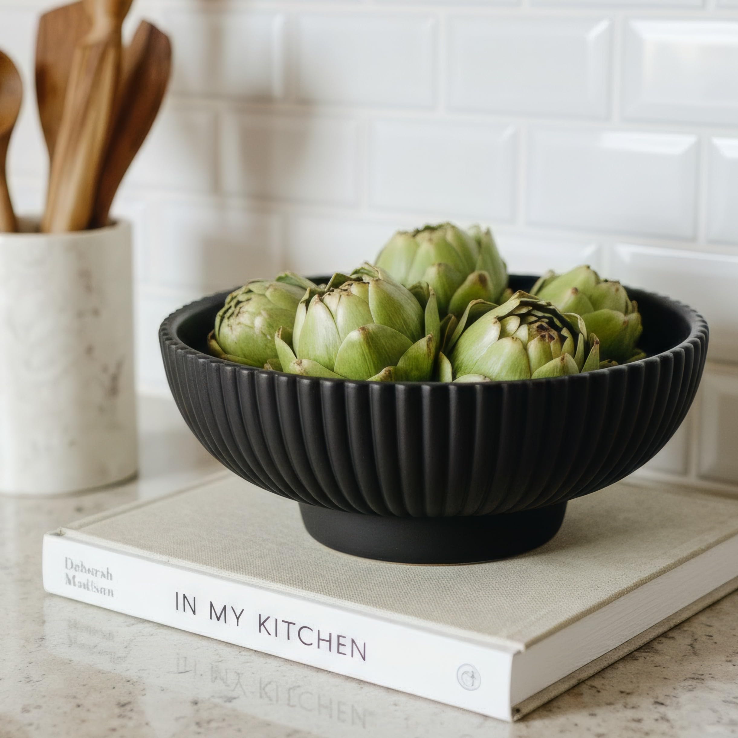 Decorative Concrete Fruit Bowl For Kitchen Counter Or Table Decor – Premium Quality Large Key Bowl Elevates Your Modern/Farmhouse Home Decoration, Showcasing Fruit or Seasonal Centerpieces in Style